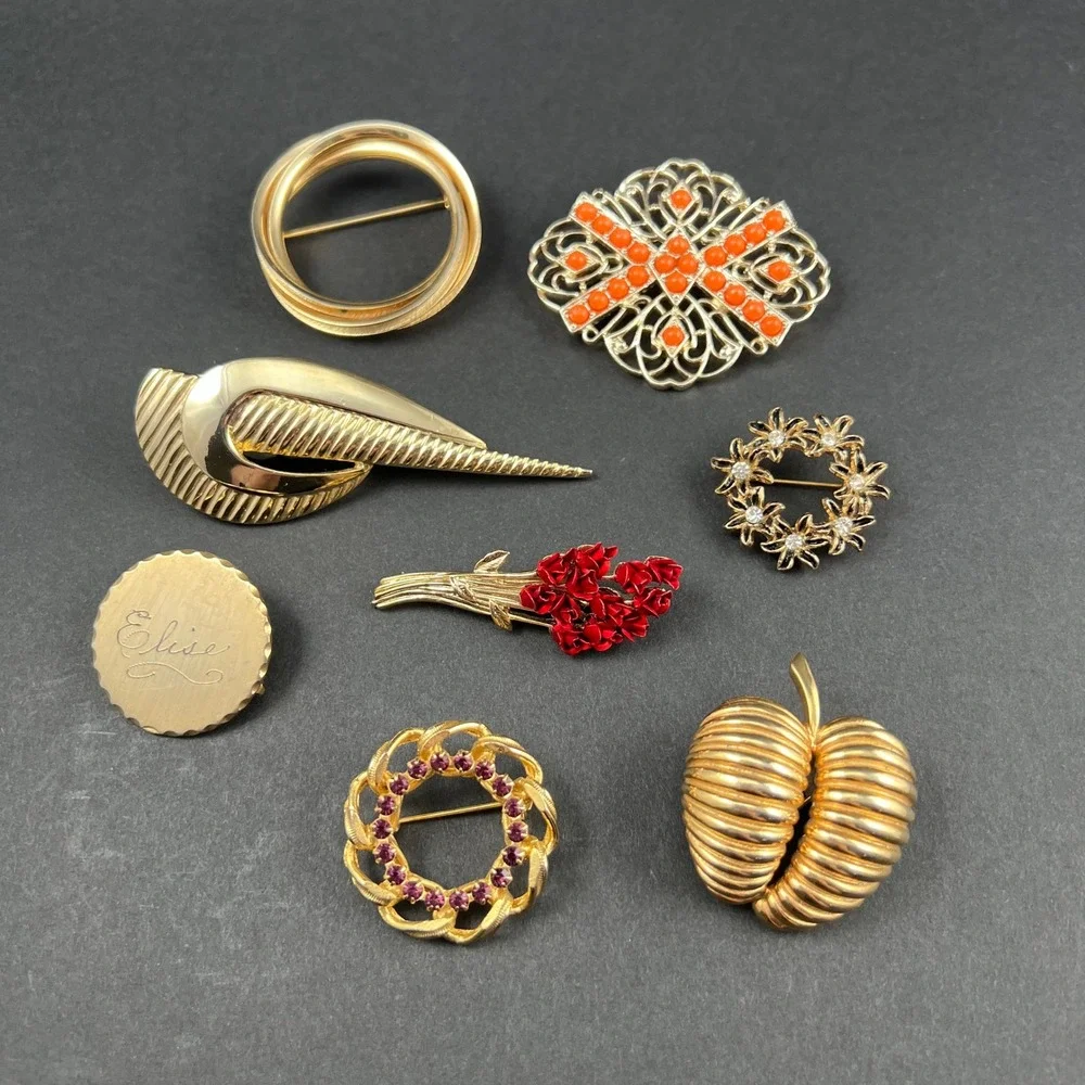 Vintage Brooch Lot of 8 Gold Tone Some Signed Sarah Coventry MJent Avon